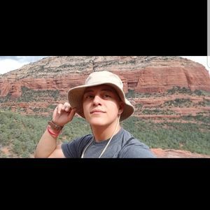 Meet your Posher, Roland